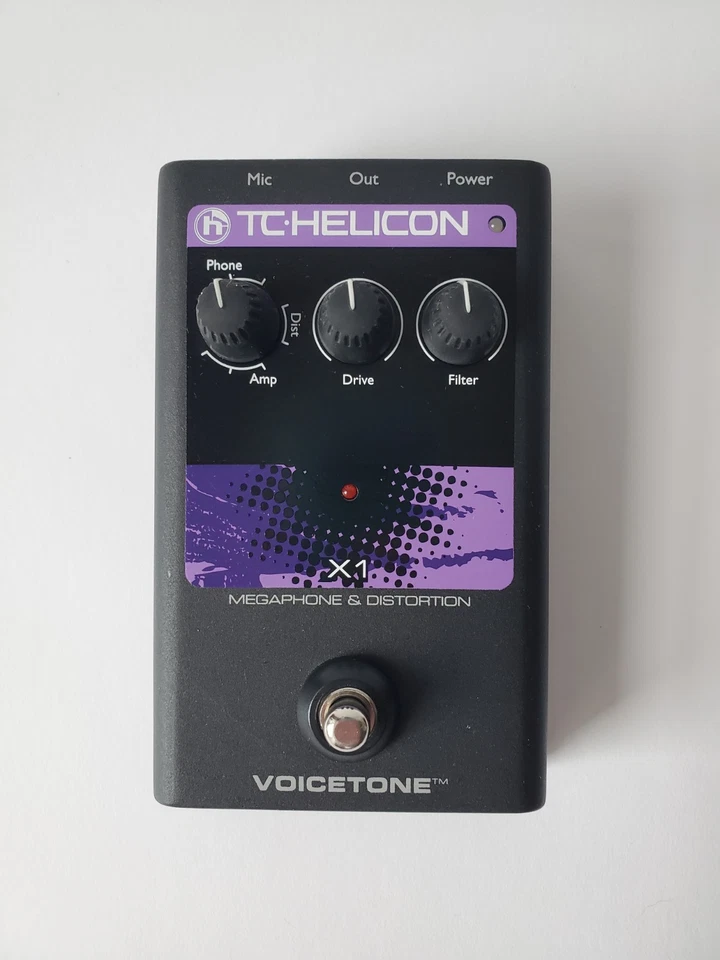 TC Helicon VoiceTone X1 - Vocal Distortion Megaphone Effects Pedal - Image 2 of 4