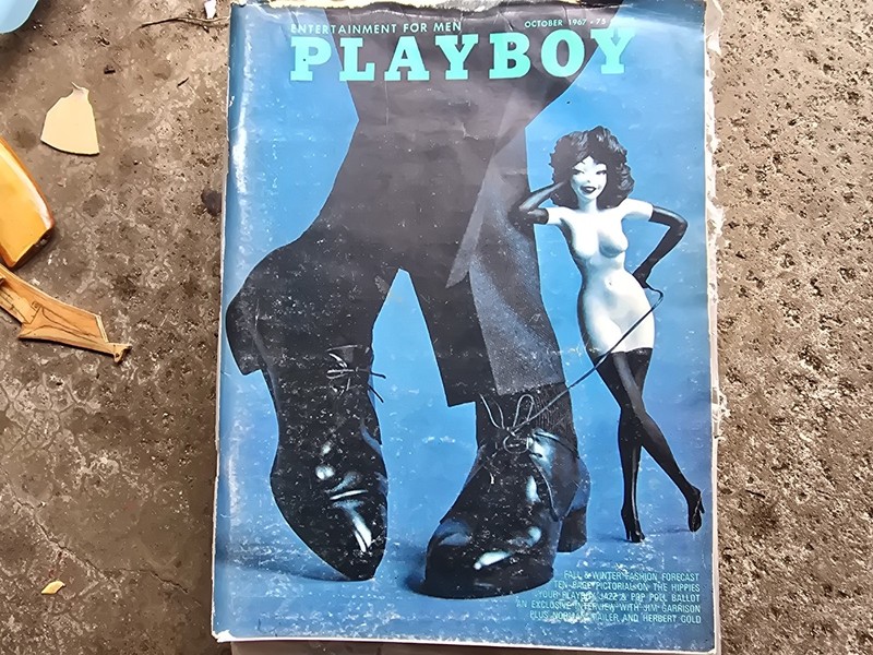 Playboy Vintage October 1967 JFK JIm Garrison Sandy Dennis With Centerfold 