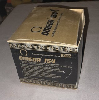 Carrete giratorio cara cerrada vintage ZEBCO OMEGA modelo 154 caja