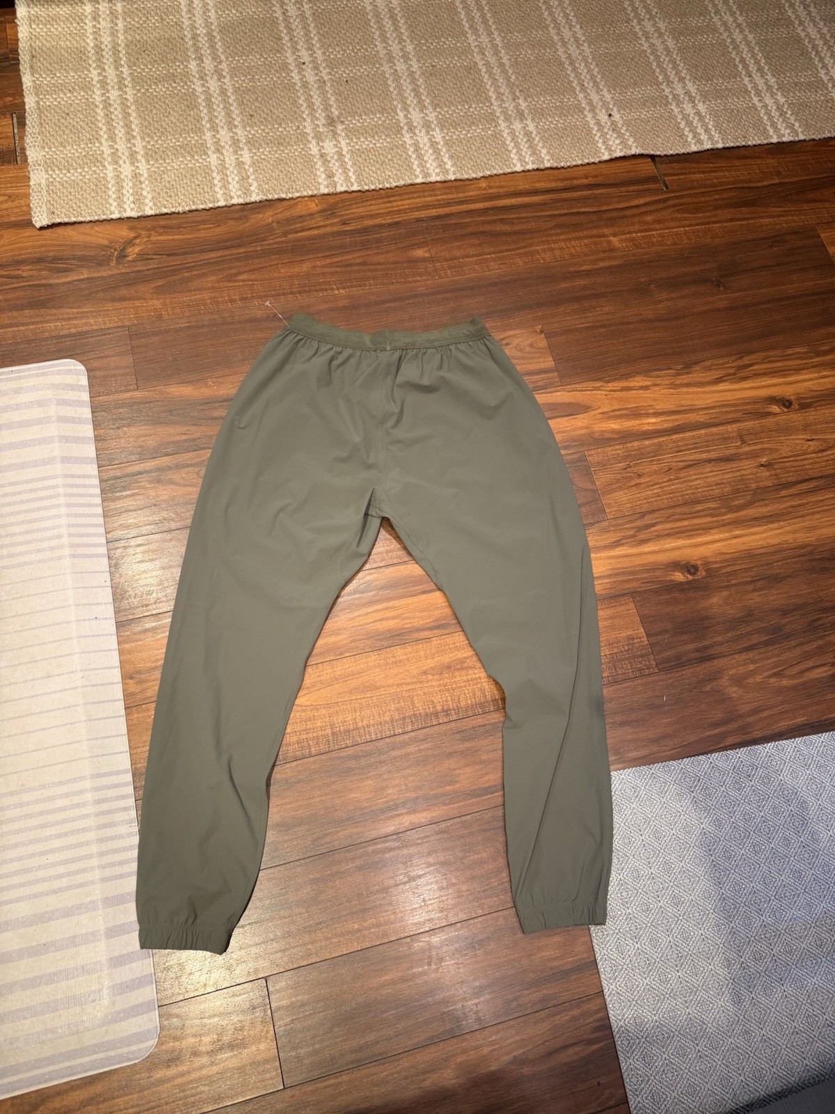 Men’s Gymshark Studio L image 4