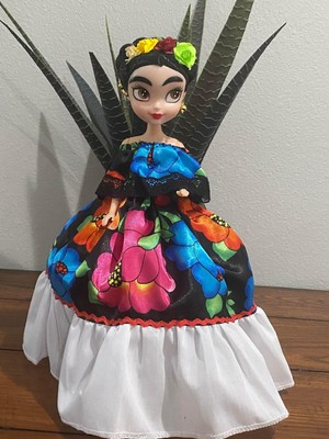 Frida Khalo Centerpiece Authentic Mexican Decorative Dolls , 20 Dolls !!!