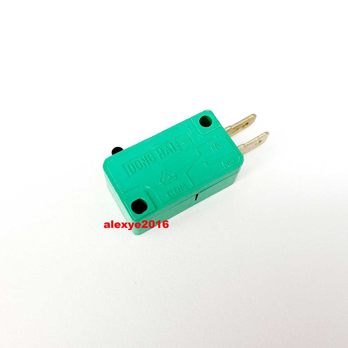 1PCS DONG HAI KW3-0Z / KW3-OZ Microswitch Normally Open 2 Pins no