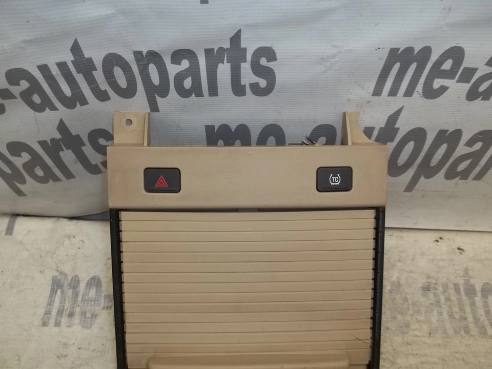 Cadillac STS 2005-2011 consola central portavasos interruptor de tracción y peligro OEM Foto 3 de 4