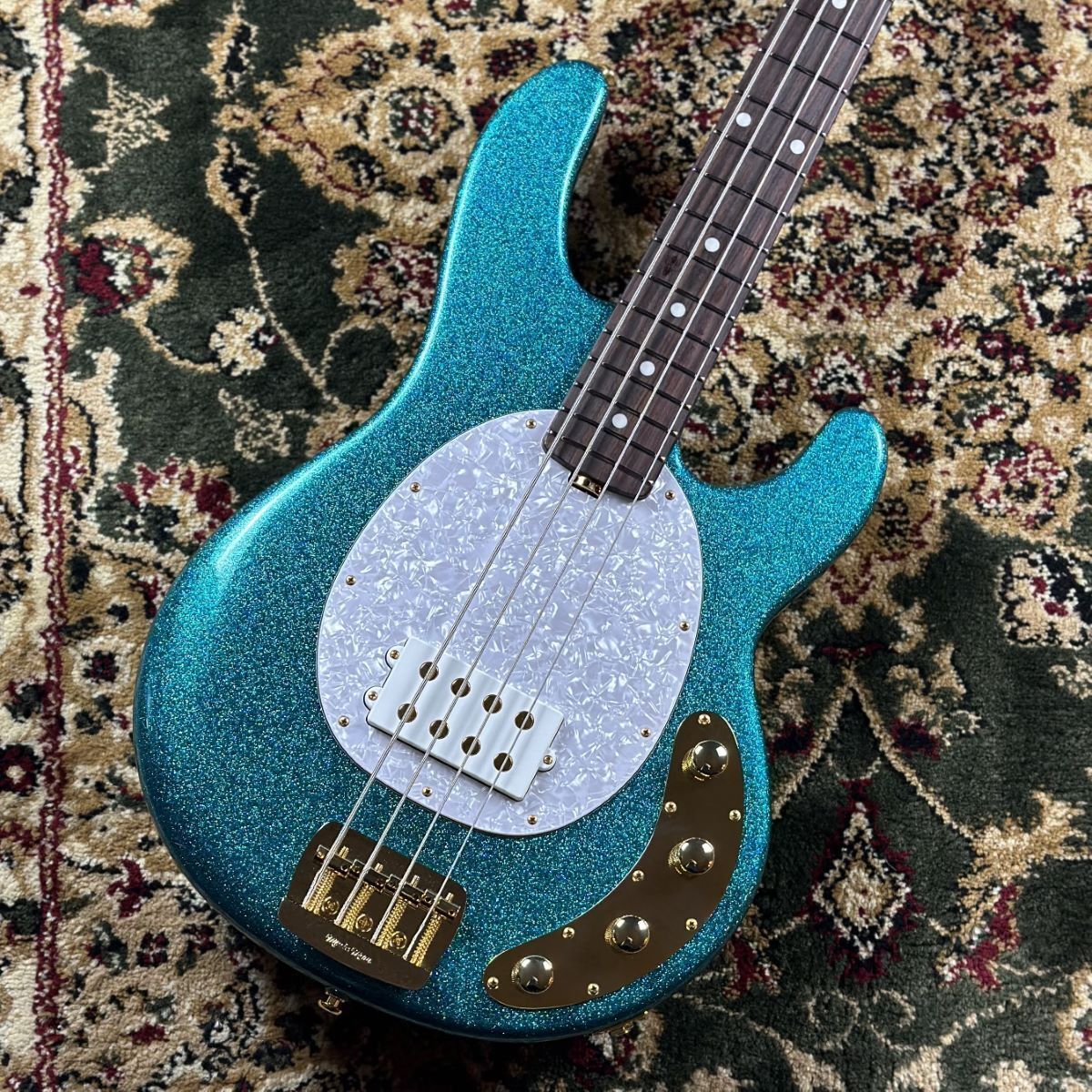 MUSIC MAN: STINGRAY Special 4 R OCEAN SPARKLE Electric Bass