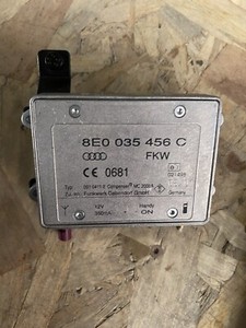 Audi A2 8Z A3 8P A4 8E A6 4F A8 A4 8H Cabrio  Antennenverstärker 8E0035456B