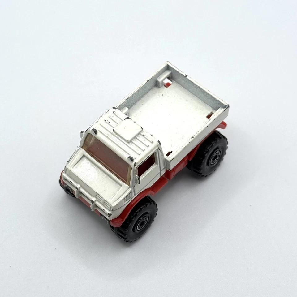 1990 Hot Wheels Unimog White Truck 4x4 1:64 Scale Vintage Diecast - No Caps - Image 3 of 4