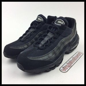 black and green 95 air max