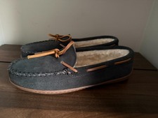 New women Minnetonka Gray Suede Moccasin Faux Fur Lined Hard sole Slippers 9 W
