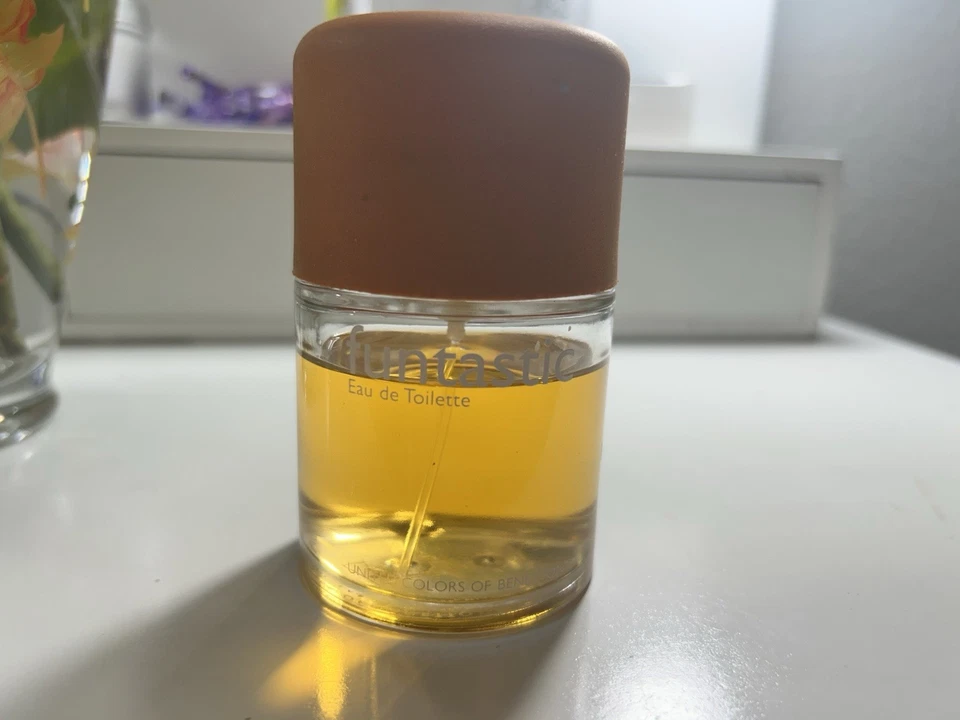 Fantastic By United Colors Of Benetton Para Niñas 3.3 OZ/100 Ml EDT Spray Foto 2 de 3