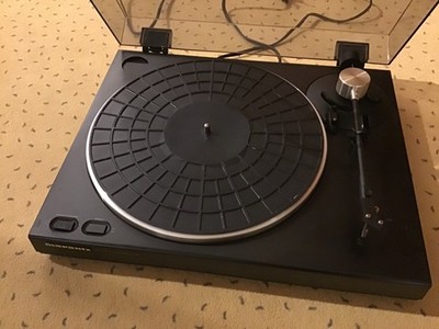 MARANTZ Belt Drive Turntable TT 440 Hifi Plattenspieler Phono Riemenantrieb
