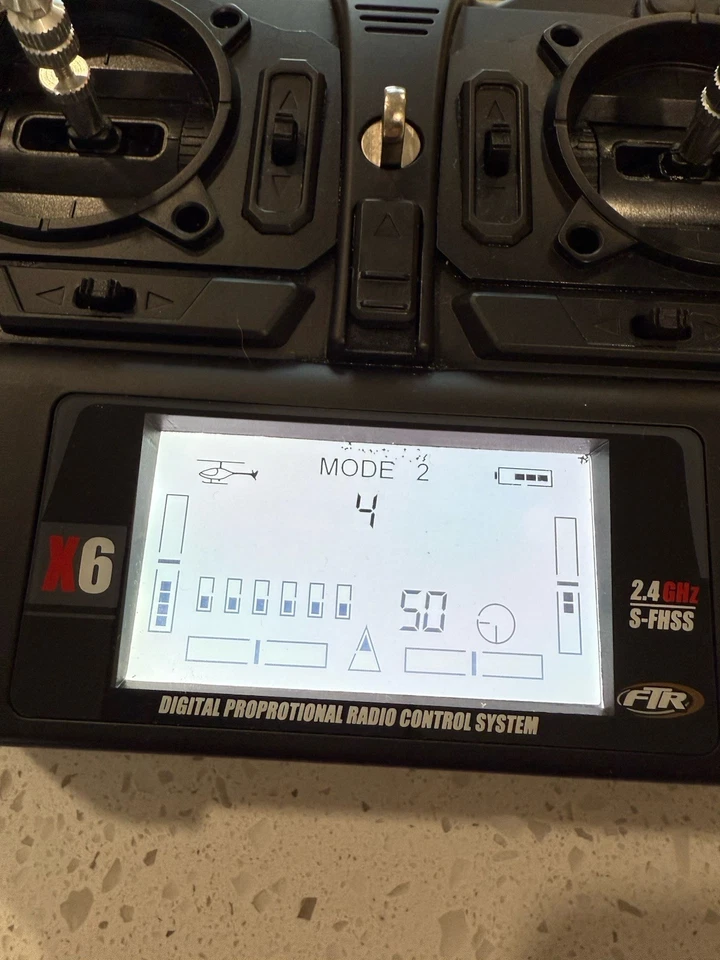 Transmisor XK X6 para XK K100 K110 K123 K124 RC Helicóptero Accesorios de repuesto Foto 3 de 4