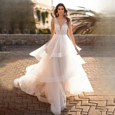 Luxury Sleeveless Wedding Dress Vneck Open Back A-Line Beach Princess Bride Gown