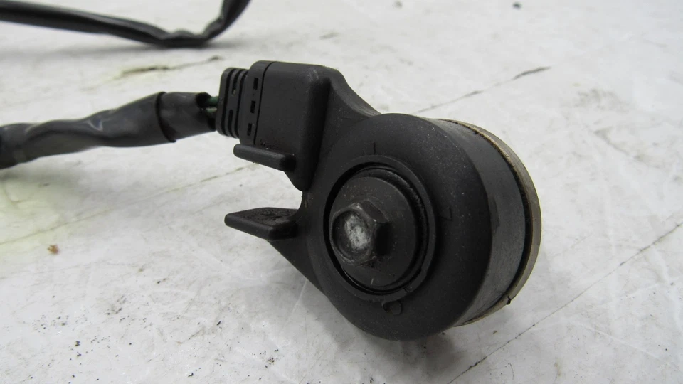 2013 年本田 CBR600RR 原始设备制造商侧支架开关 — 第 3/4 张图片