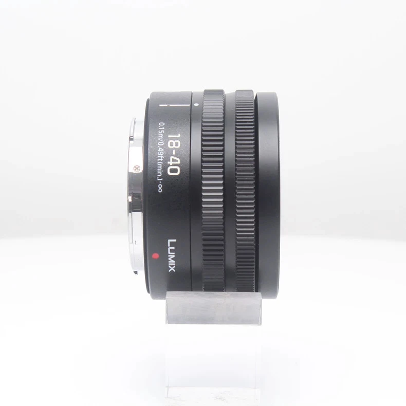 Panasonic Lumix 18-40mm f/4.5-6.3 Lens - L-Mount Full Frame - Compact - Image 2 of 4