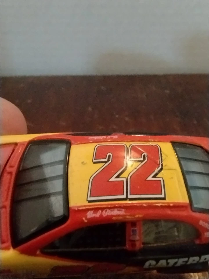 Coche fundido a presión Racing Champions Ward Burton #22 1:24 amarillo Y2K 2000 Foto 2 de 4