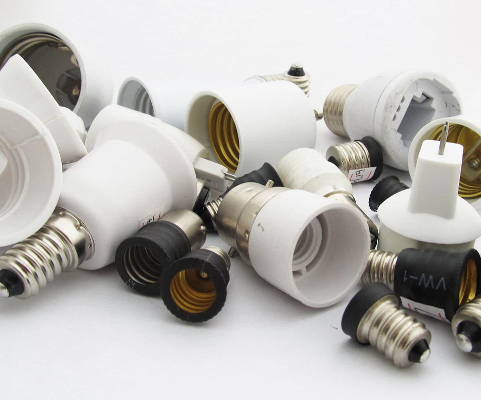 10pcs E10-E40 G9 B22 MR16 GU10 G24 GU24 BA15D Candelabra Socket Bulb Converter - Image 4 of 4