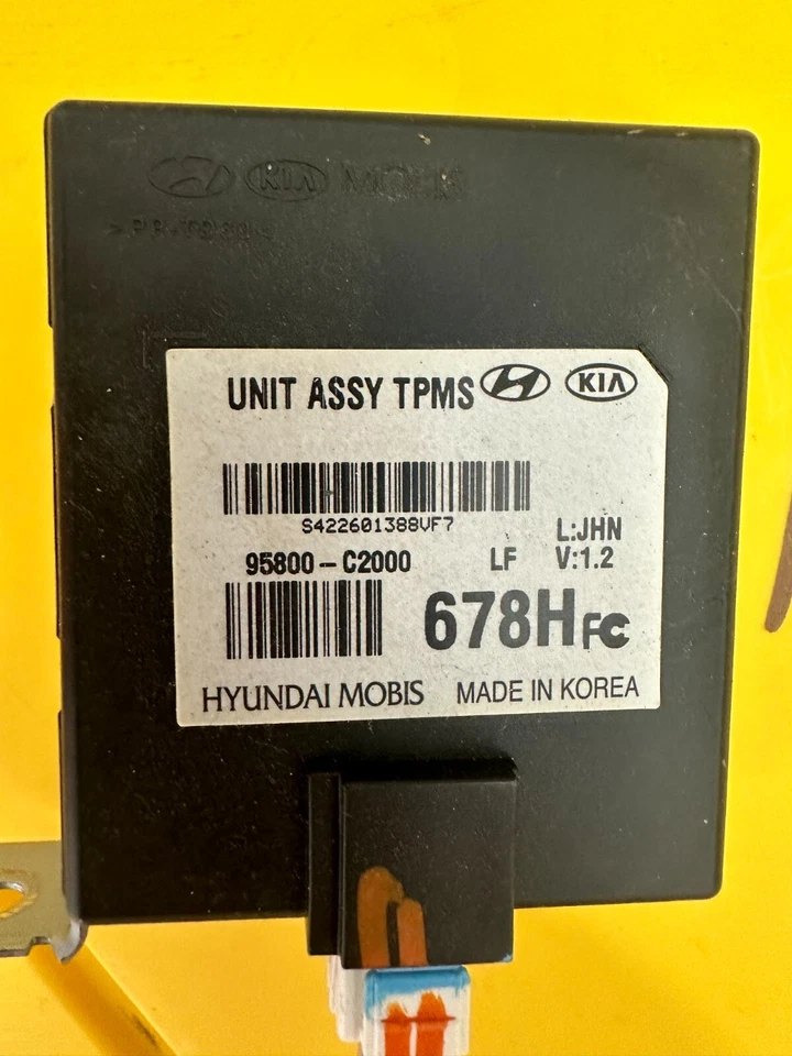 Módulo de control de monitoreo de presión de neumáticos Hyundai Sonata 2015-2017 unidad TPMS OEM * Foto 2 de 4