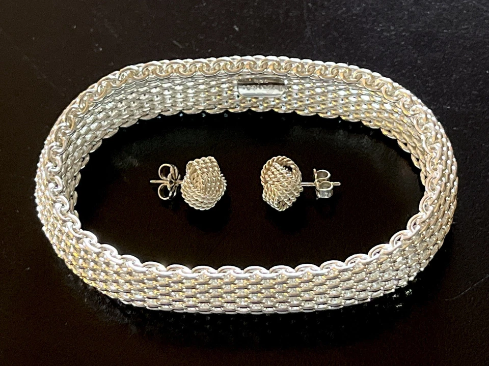 Tiffany & Co Bracelet and Earrings  - Image 2 of 4