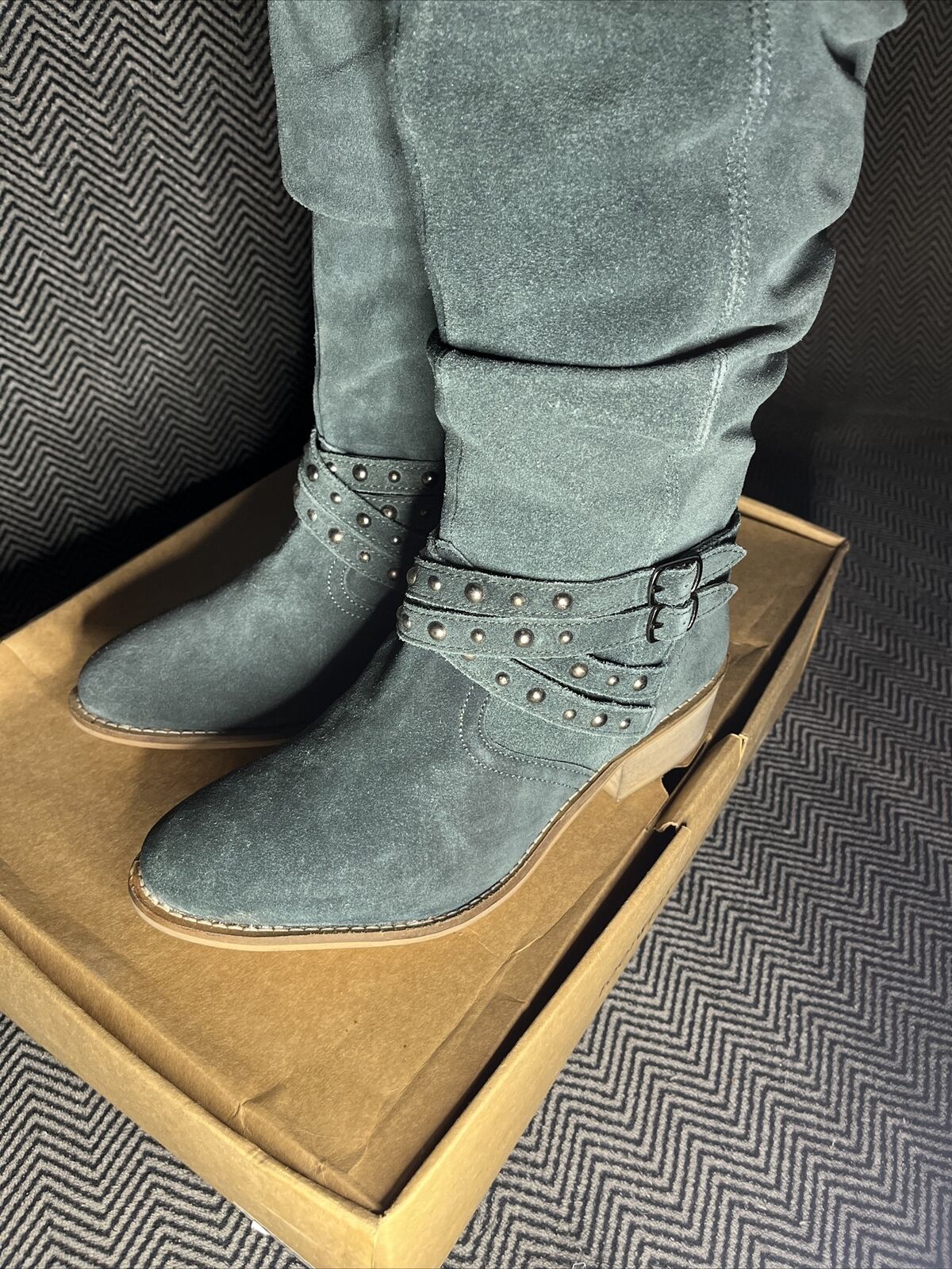 Joe Browns Womans Green Suede Boot buckle & Studded Straps - UK 5 ...