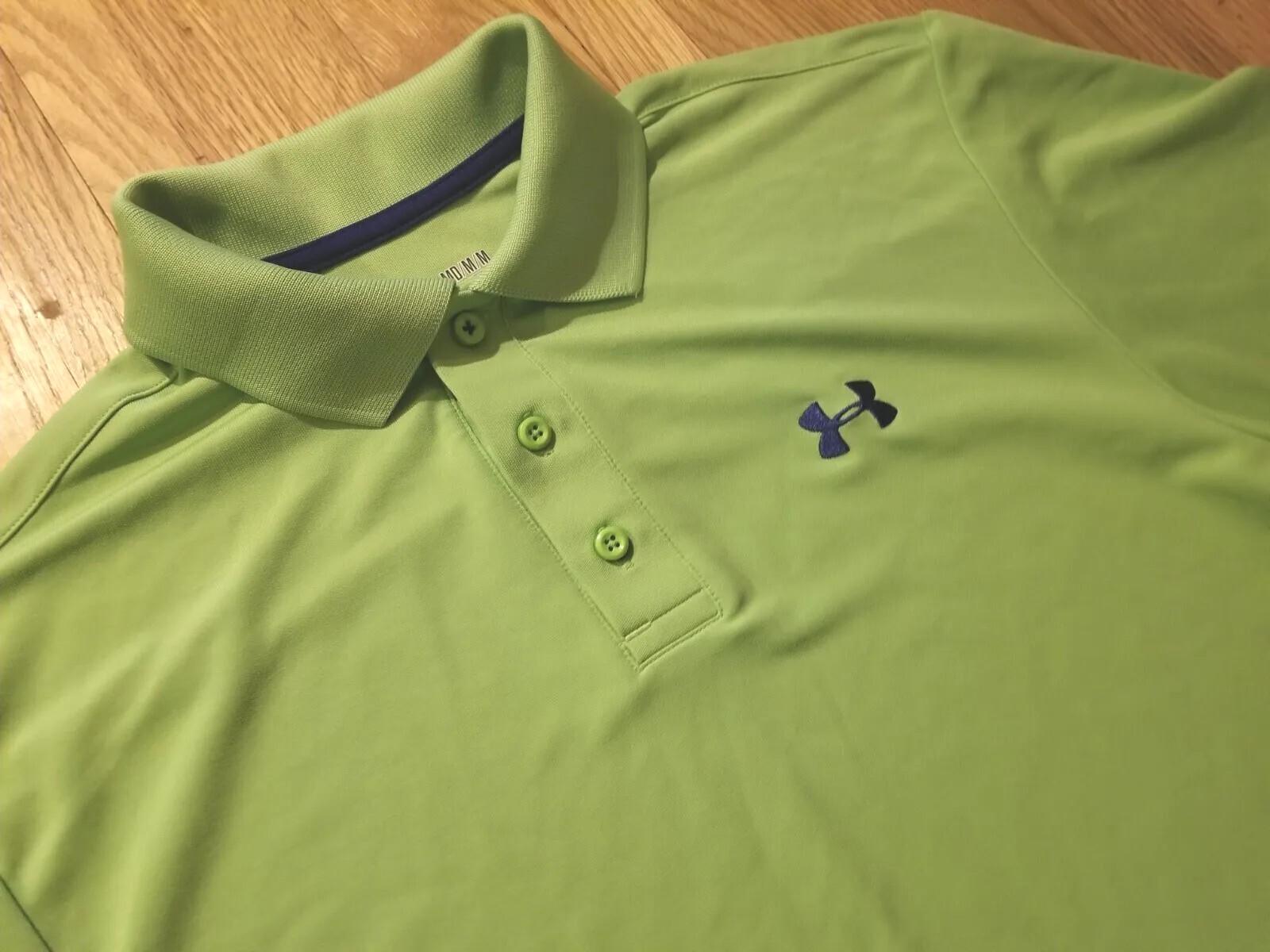 UNDER ARMOUR Medium Bright Green Mens SS Polo Style 3 Button Shirt Golf HeatGear