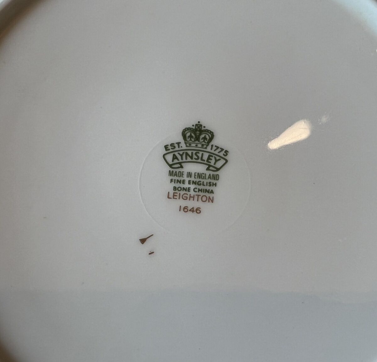 AYNSLEY “LEIGHTON” ENGLISH BONE CHINA - 5 Piece Place AYNSLEY “LEIGHTON” ENGLISH BONE CHINA - 5 Piece Place