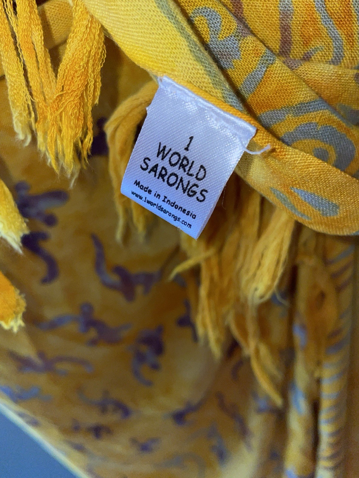 1 World Sarong Yellow Lizard Gecko Fringe 61.5" x 43" image 4