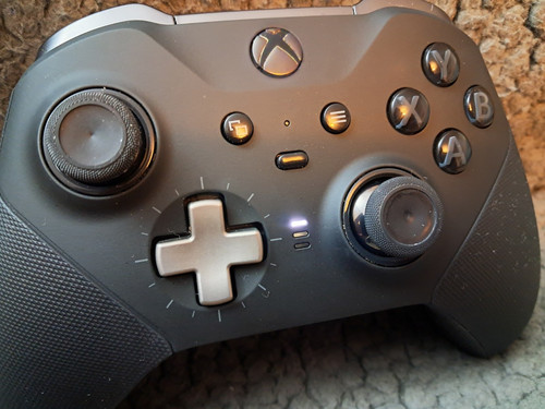 Xbox Elite Series 2 Wireless Controller Black New Thumbsticks And 2 Spare - Picture 2 of 13