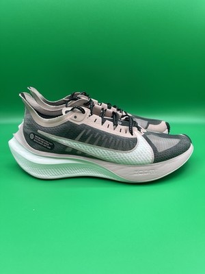 NIKE women ZOOM GRAVITY BLACK PLATINUM TINT Walking shoes BQ3203006 SZ 9.5