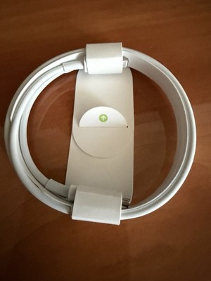 New Original Apple USB-C to Lightning Cable