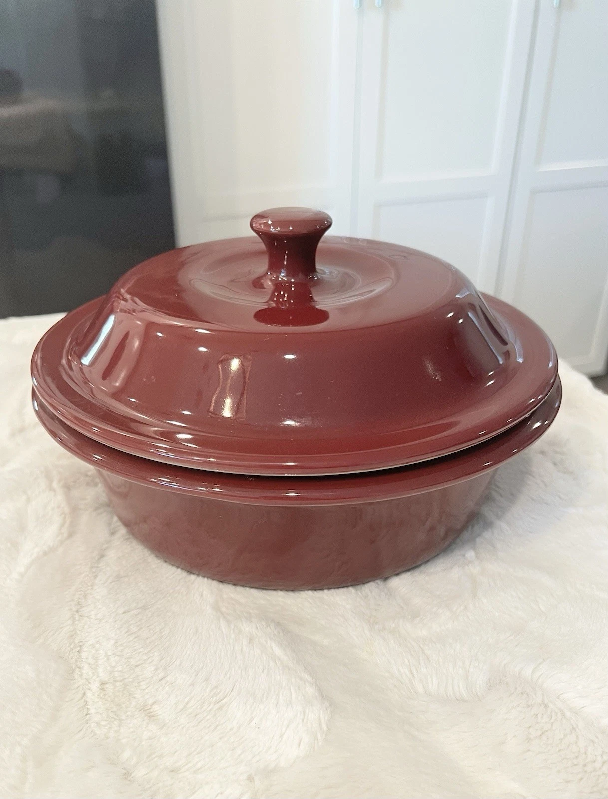 NEW The Pampered Chef 1.5 QT Cranberry Baker Roaster Dutch Oven Stoneware & Lid