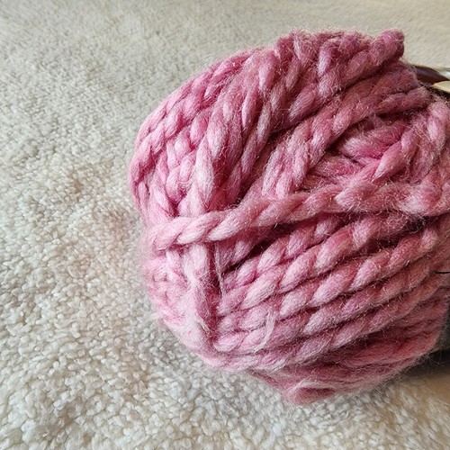 Loops And Threads Cozy Wool Yarn, Petal Pink, Color 02412 - Bild 4 von 6
