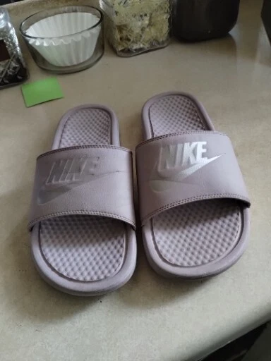 Nike slides with roses new arrivals