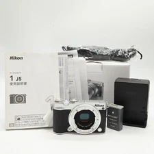 Nikon 1 J5 20.8MP Digital Camera Silver w/battery Fast Shipping Japan