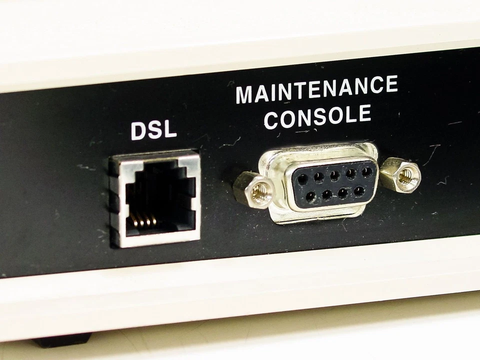 Cayman 3220-H DSL Router 4 Port 10Base T Ports - AS IS - Image 4 of 4