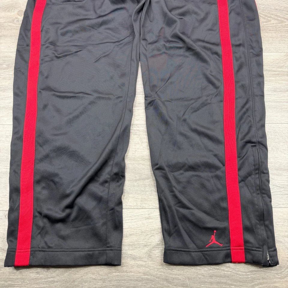 Pantalones Jordan Menx XL Negro Rojo Criado Sueltos Calce Suelto Cremallera Puño Jumpman De Colección Foto 3 de 4