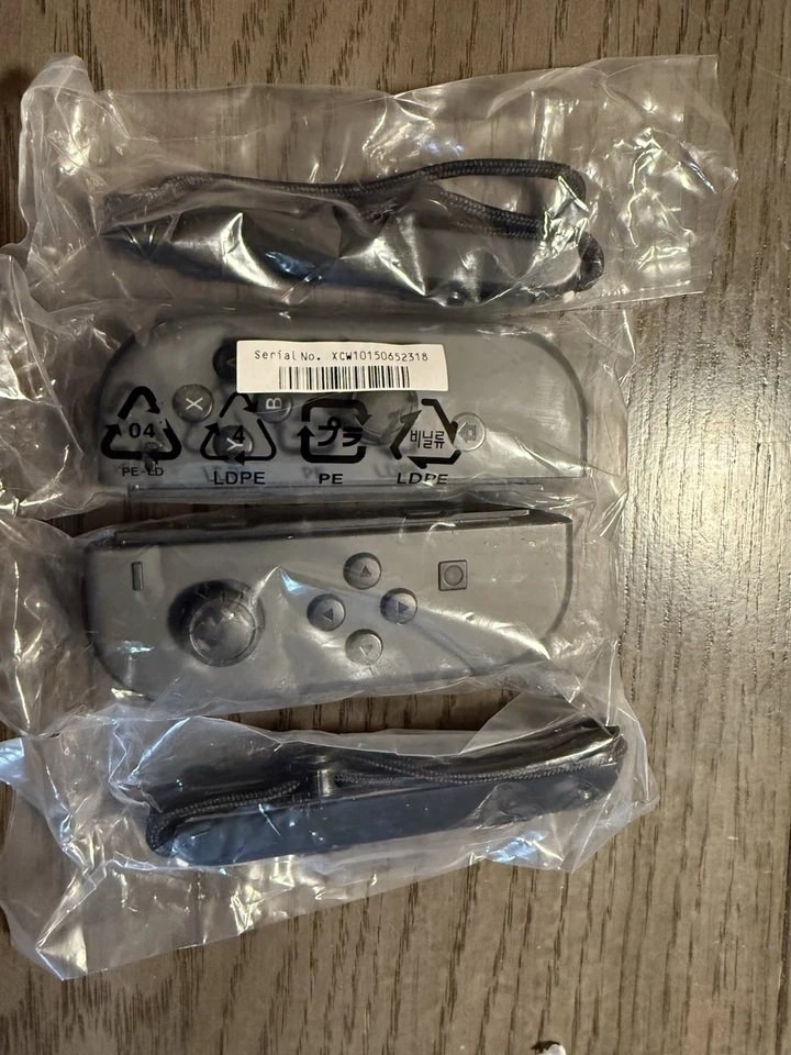 Nintendo Switch Joy-Con (L) / (R) Controller - Gray, Very Good, No Box - Image 2 of 2