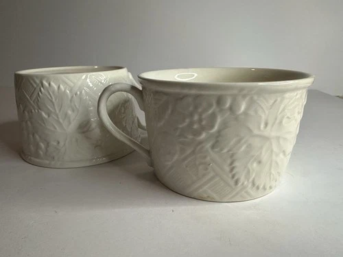 Mikasa English Countryside White Coffee/Tea Mugs Set of 2 DP900 Floral Oven Safe