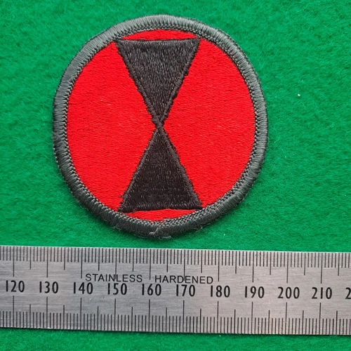 WW2 US United States Army 7th Infantry Division Patch Badge "Hourglass Division"