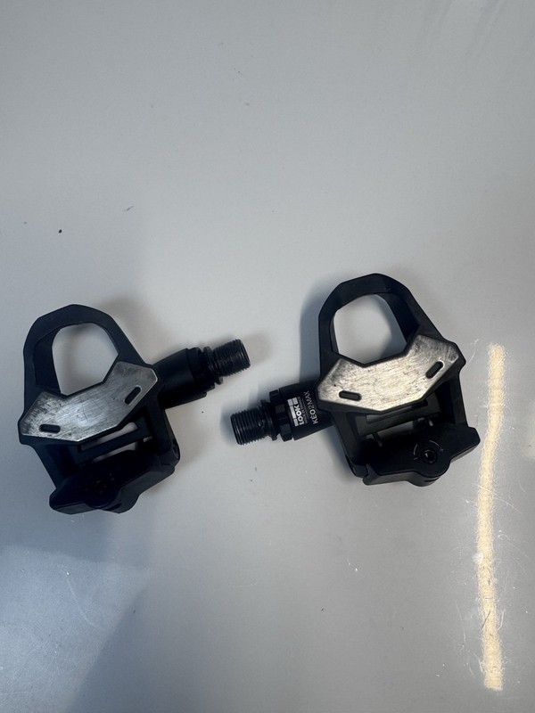 Look Keo 2 Max Clipless Pedals (127)