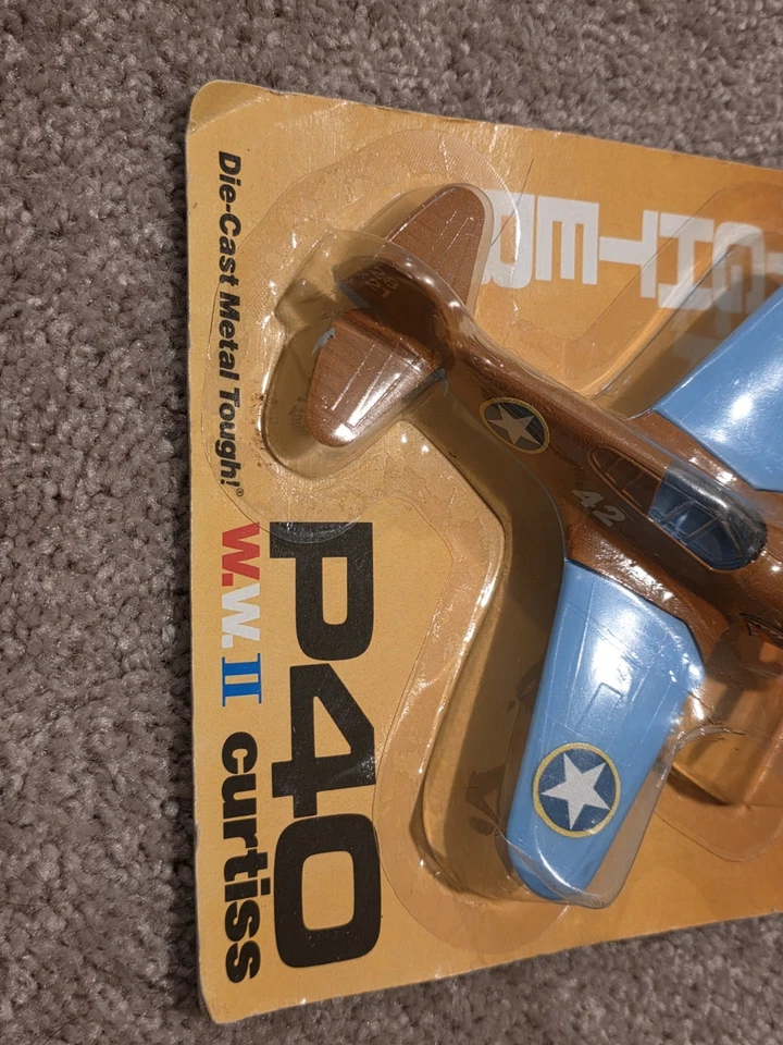 TOOTSIE TOY P40 WWII CURTIS WARHAWK 1988 NEW IN BLISTER - Image 3 of 4