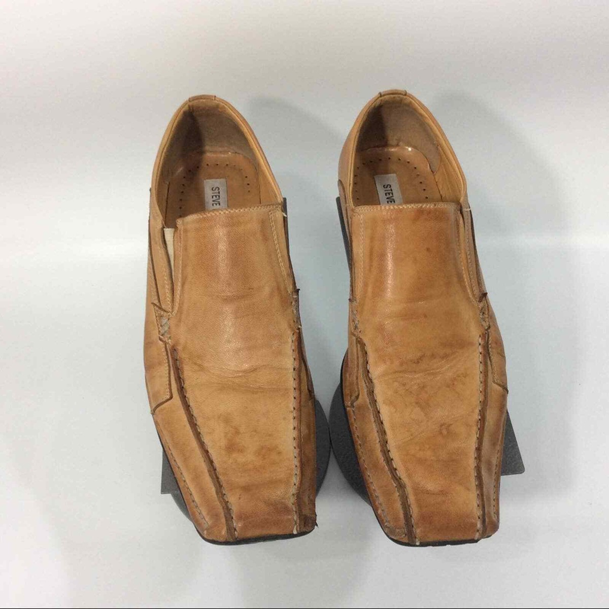 Steve Madden Men display picture 3