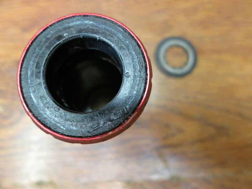 SRAM RED CERAMIC ENGLISH THREADED GXP BOTTOM BRACKET - Image 2 of 2