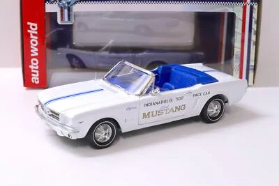 1:18 Auto World 1964 1/2 Ford Mustang Convertible Indianápolis 500 PACE Car blanco