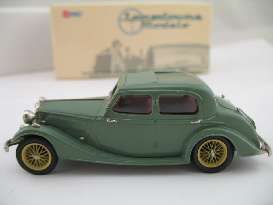 Lansdowne Models Car LDM.74: 1937 Riley 12/4 Continental Touring Sedan, MIB - Image 2 of 4