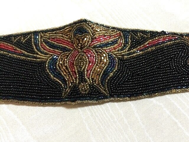 LA REGALE LTD HAND MADE BEADED BELT CUMMERBUND VINTAGE SIZE  display picture 1