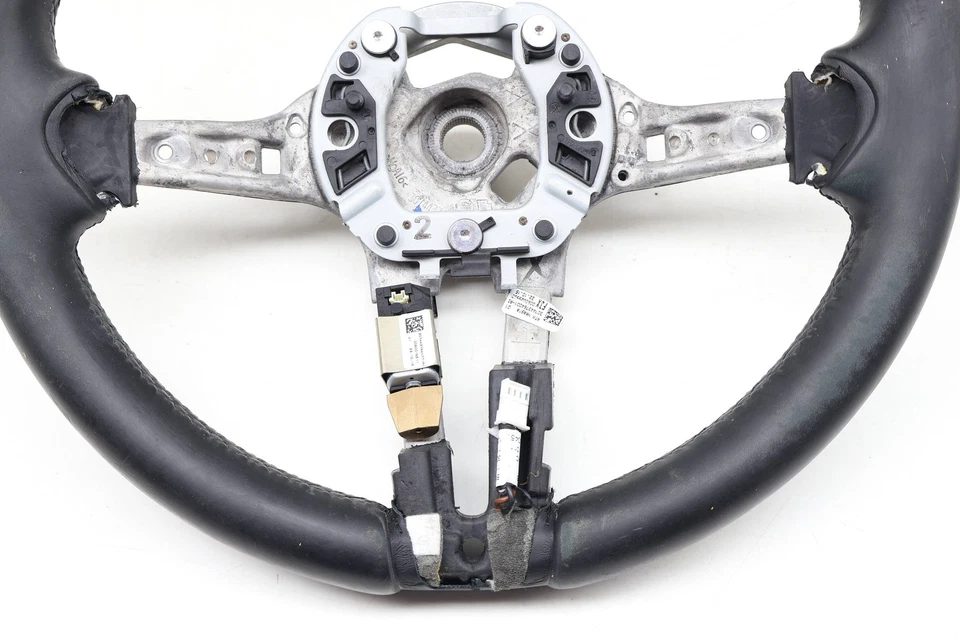 BMW 330I XDRIVE 2017 - Volante deportivo de cuero de 3 radios 6878250 Foto 4 de 4