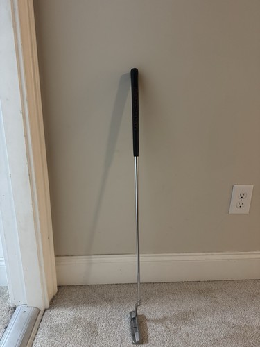 Scotty Cameron 2018 Select Newport 2 33in. Right Hand Putter