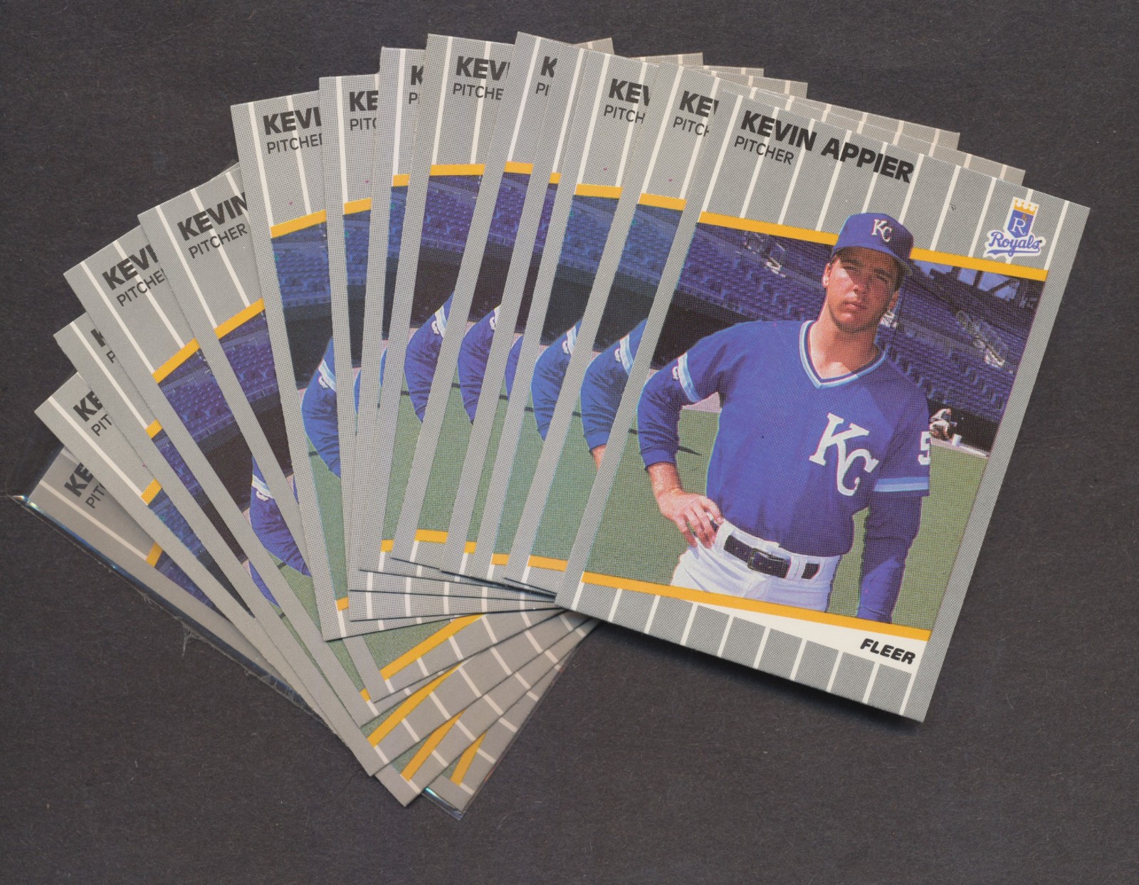 14 - 1989 Fleer Update # U-35 Kevin Appier  Kansas City Royals ( Rookie )