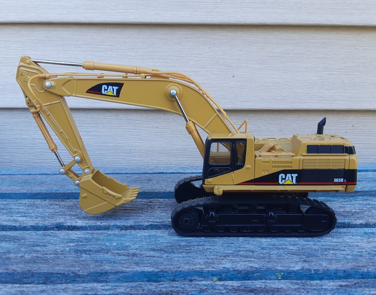 CAT 365B L Series II Excavator 1:50 Track Hoe Mining Pit Diecast