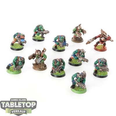 Orks - 11x Ork Boyz - bemalt